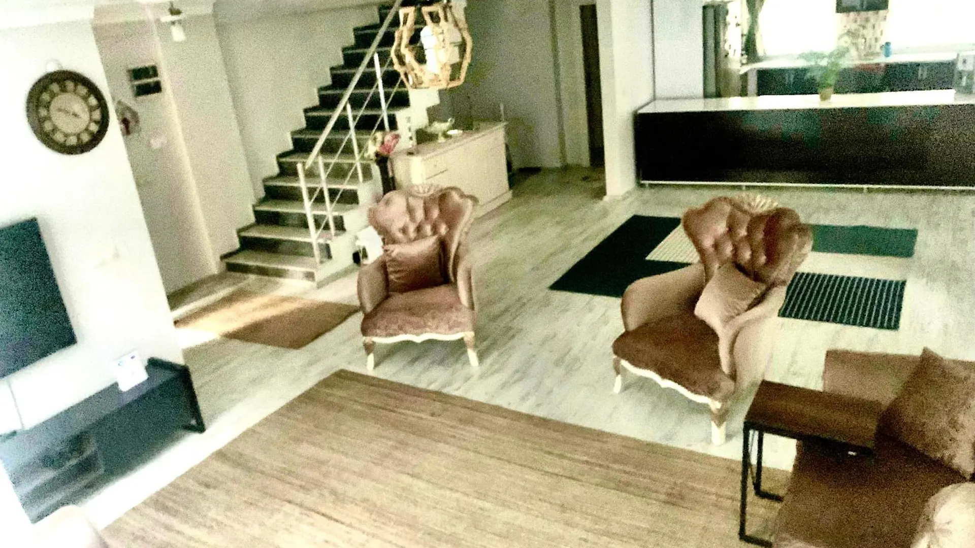 Bed & Breakfast Forest Villa-2 , 6 Minutes From The Airport Istanbul